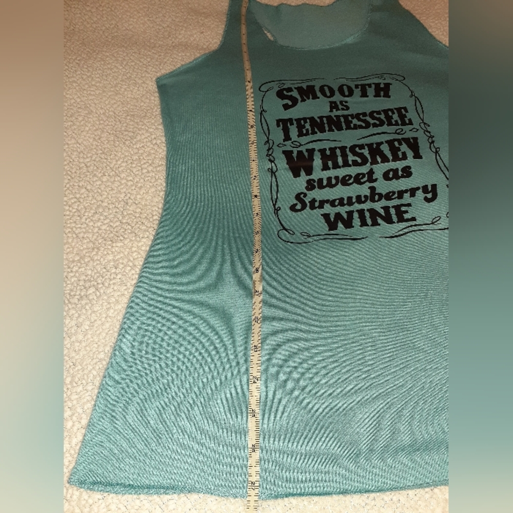 3 Women's Tanks - Picture 3 of 7